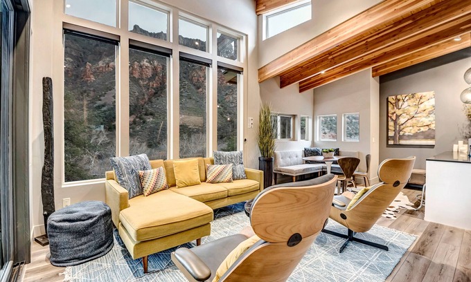 Sedona House | Sedona Canyon Terrace modern mountain home tucked away in canyon+Chef's Kitchen+deck & views!