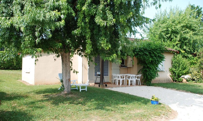 Thonac Cottage | Self-catered house with 2 pools for adults and children
