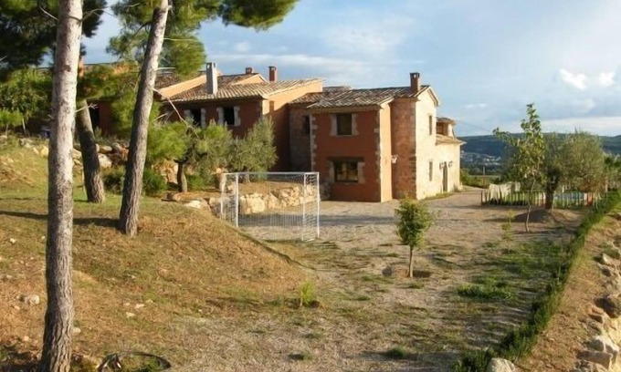 Torrelles de Foix Cottage | Self catering Can Cruset Agroturisme for 4 people