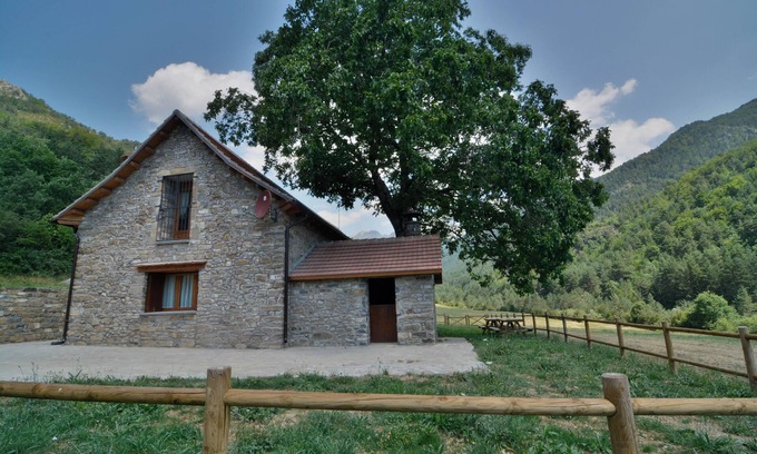 Hecho Cottage | Self catering Borda Batista for 6 people