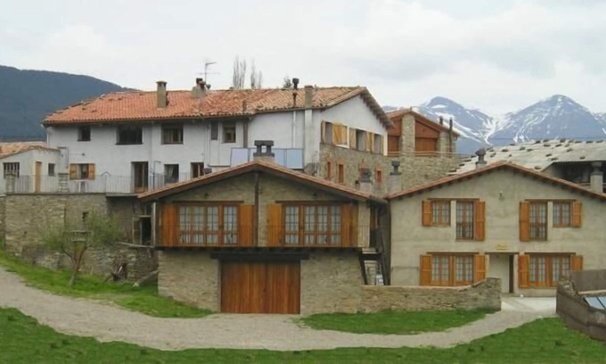 Campelles Cottage | Self catering Can Tubau for 30 people