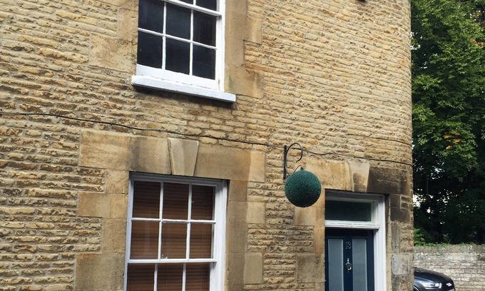 Stamford House | Self Catering Stylish Period Town House in Stamford