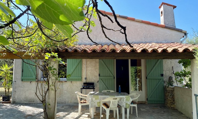 Grasse House | Self-contained apartment in villa with private garden.