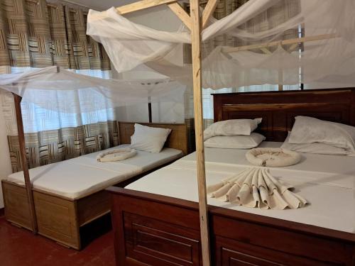 Mloka Cabin | SELOUS RIVER VIEW LODGE