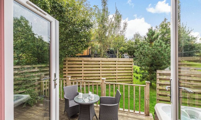 Allithwaite Ski Chalet | Semi-detached deluxe lodge offering the perfect romantic retreat for couples.