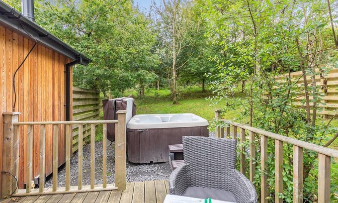 Allithwaite Ski Chalet | Semi-detached deluxe lodge offering the perfect romantic retreat for couples.