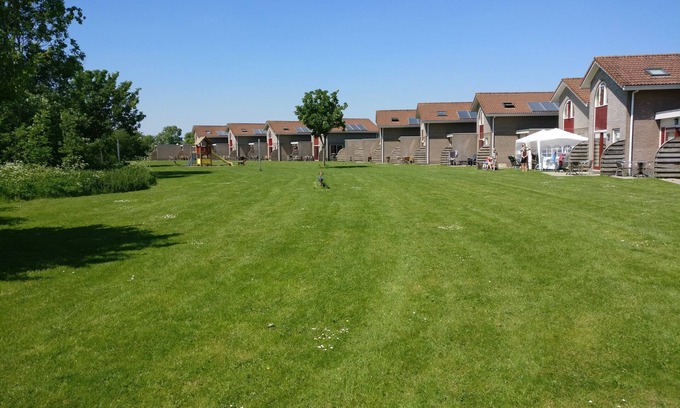 Franeker House | Semi-detached house in Franeker with a shared pool