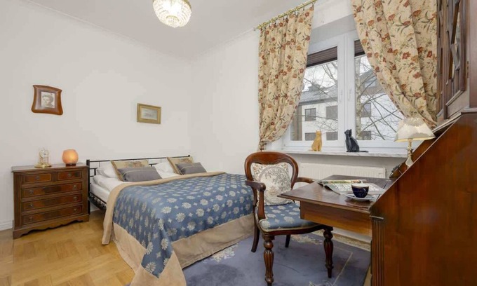 Ursynow Apartment | Sengera Cichego 4 Warsaw | Traditional Apartment | Balcony | Smart TV | Wifi