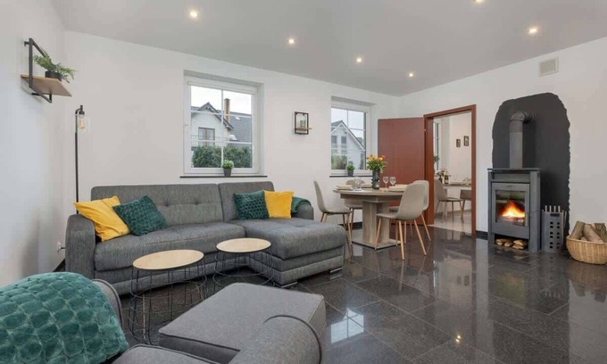 Swinoujscie Apartment | Senko Apartment | Spacious | Garden | Parking