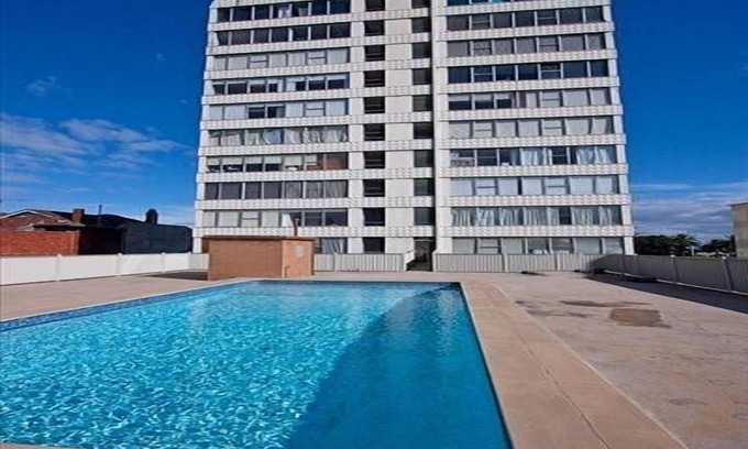 St Kilda West Apartment | Sensational St.Kilda stay at Sunset Beach Tower