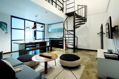 Daehangno Apartment | Seoul Loft Apartments - SLA 7 Night Minimum