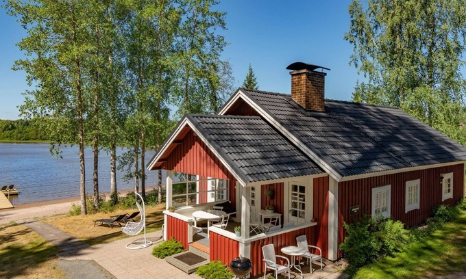 Somero House | Sepelkyyhky by Interhome