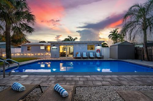 Jupiter House | Sept Special! Limited-time Discount Book Now!