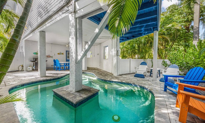 Holmes Beach House | September Golf Cart Special
