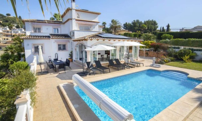 Empedrola House | Septimo Cielo by Interhome