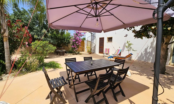 Neviano House | Serendila a few km from Gallipoli - great for families and groups, with garden