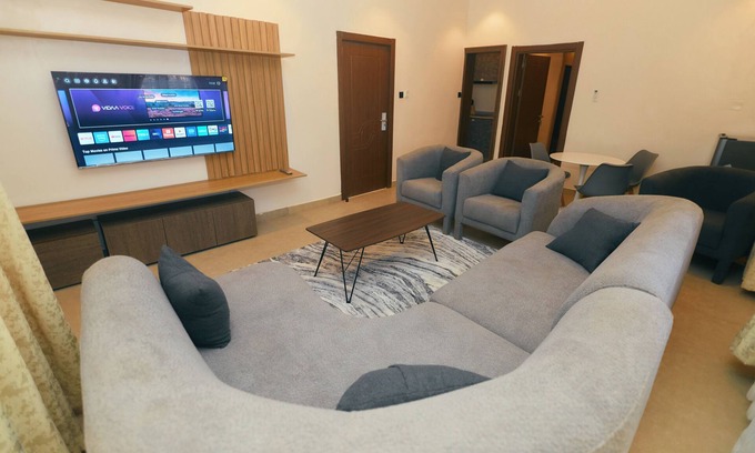 Jabi Apartment | Serene 1-bedroom apartment in Abuja with AC, WiFi and 24/7 power supply