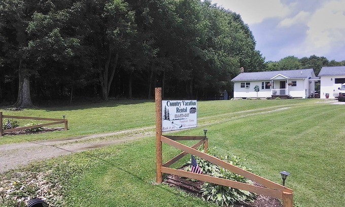 Clarks Mills House | serene country vacation rental