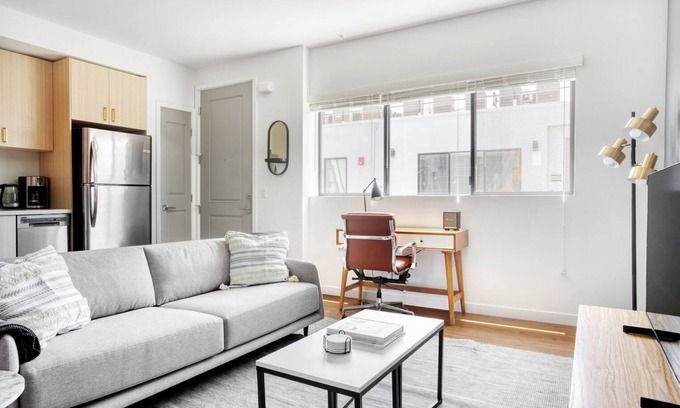 Palms Apartment | Serene Culver City 1BR w/Gym & Roof Lounge, Walkable Area, by Blueground
