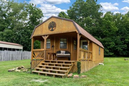 Marion House | Serene Loft Cabin with Outdoor Grill and Fire Pit in Creal Springs, Illinois