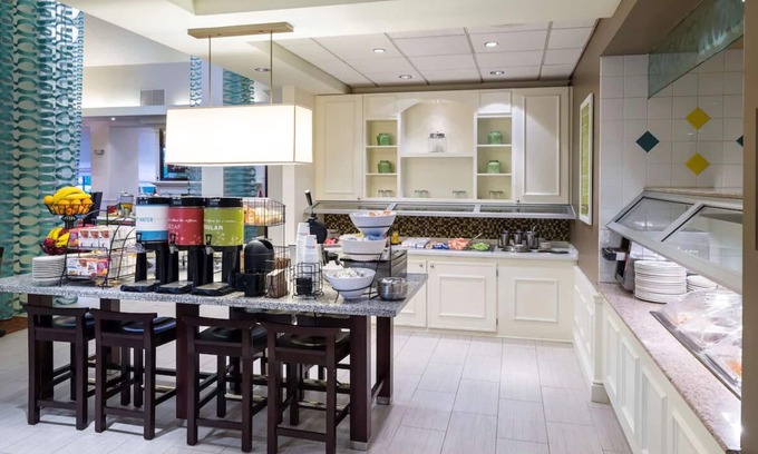 Hopelawn Hotel | Serene Retreat with Heated Pool | Pet-friendly | 3 Units | Near Newark