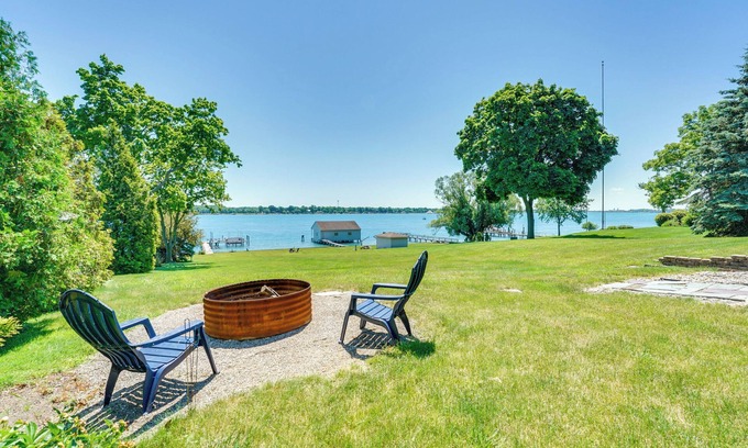 St. Clair Apartment | Serene Riverfront St. Clair Studio: Walk to Dtwn!