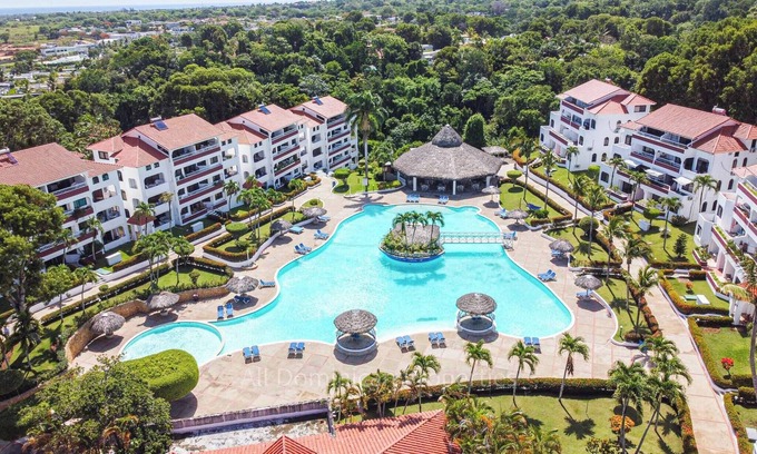 La Mulata Apartment | Serene Sosúa Retreat With the Biggest Pool in Sosua