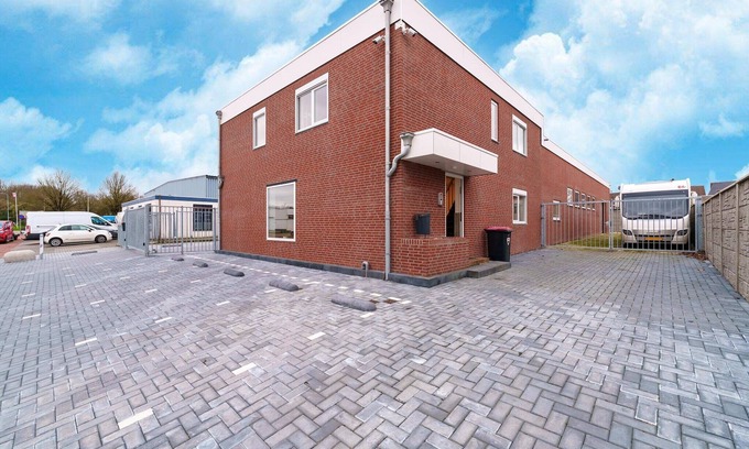 Eikske Apartment | Serene Stay with All You Need