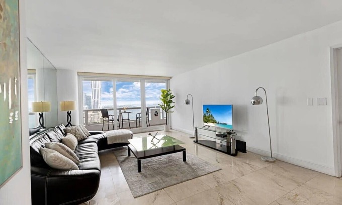 Downtown Miami Apartment | Serene Stays by the Bay