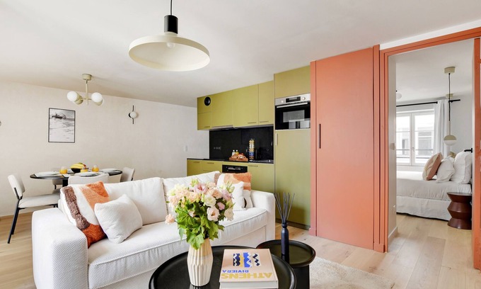 Bonne-Nouvelle Apartment | SERENERS - MONTORGUEIL - RUE SAINT DENIS A52