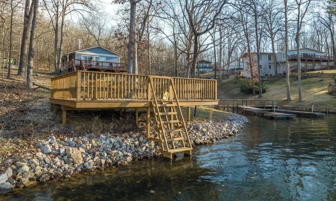 Cherokee Village Cottage | Serenity Cove Cottage - Lakefront, Hot Tub
