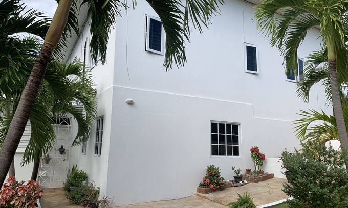 Constant Spring Apartment | "Serenity". Peaceful work-friendly, self-contained suite with mountain view.