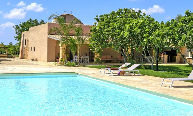Campi Salentina Villa | seventeenth century farm in Salento (Puglia - Italy)