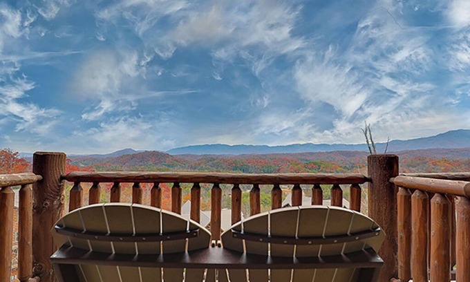 Gatlinburg - Pigeon Forge Cabin | Sevierville - Amazing Views Mansion - 12 Bedrooms - Sleeps 60
