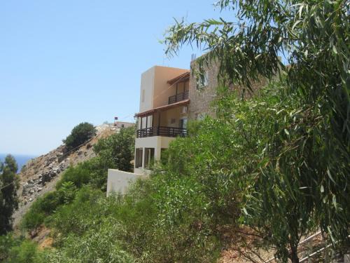 Faistos Apartment | Sfinias Apartments