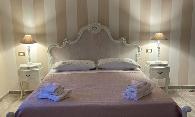 Carozzo Apartment | Shabby Style in nature
