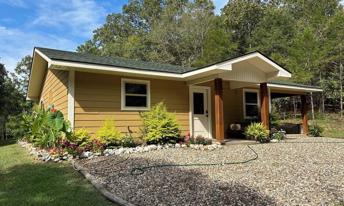 Story Cottage | Shady Pines Cottage; A Charming 2-Bedroom Cottage. Pet-Friendly!