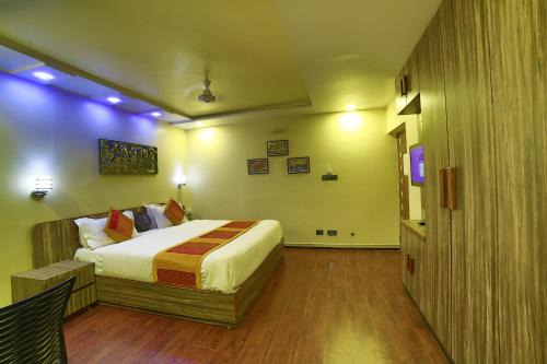 Mount Abu House | Shaleen Elegance Homestay Nakki Lake 400 meters
