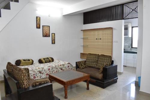 Sanjauli House | Sharma