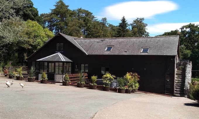 Llanfyllin Cottage | Sheep Dip Cottage - 5* Cyfie Farm, with hot tub and log burner