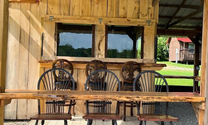 East Fultonham House | Shelter House with Camp Kitchen