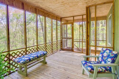 Elkton House | Shenandoah National Park Cabin with Patio!