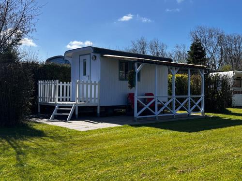Oostvoorne Other | Shepherds hut (Pipowagen)