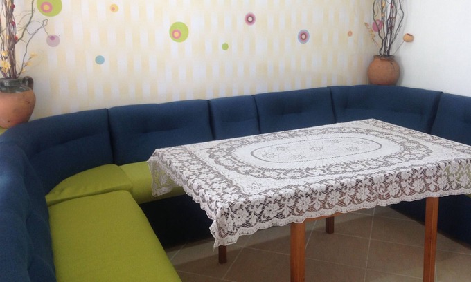 Gabrovo Apartment | Shesti uchastak / Шести участък