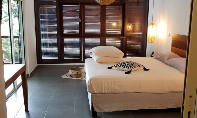 Beau Soleil Villa | Shikoa Sobole
