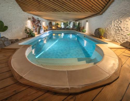 Innishannon Villa | Shipool Lodge-Luxury Retreat