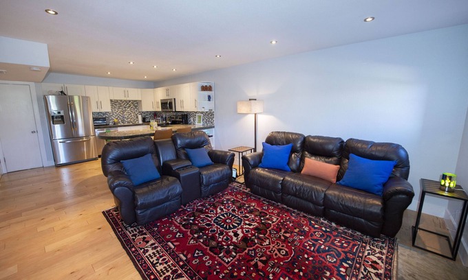 West End Condo | Shoal Creek Greenbelt