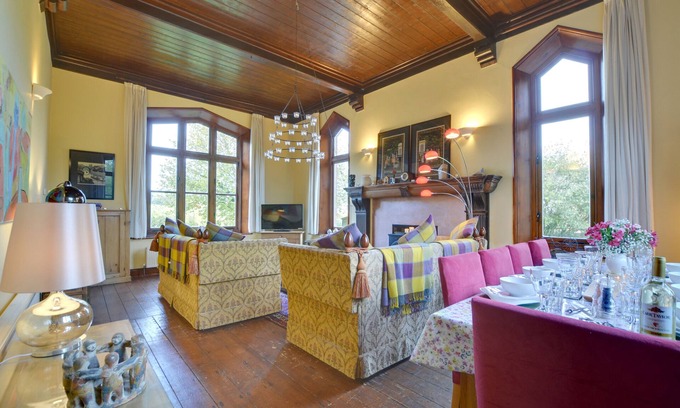 Battle House | Shooting Box Tower - Four Bedroom House, Sleeps 8