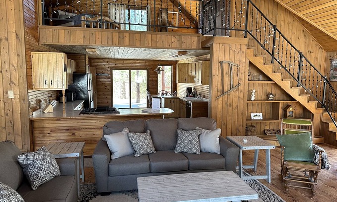 Wetmore Cabin | Short Drive to Trails, Secluded in the Hiawatha National Forest
