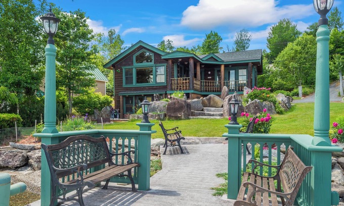 Rangeley Plantation House | Short Gap - Beautiful home on the western shore of Rangeley Lake